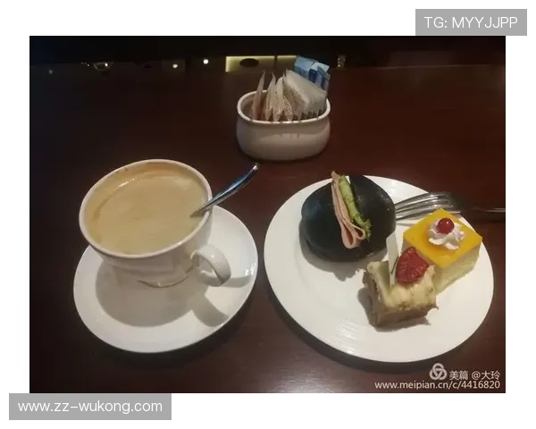 余依婷训练完直接拎爱马仕去吃下午茶，这谁顶得住啊