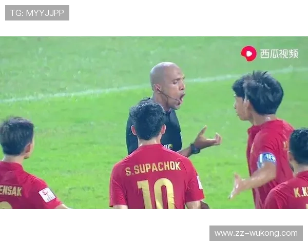 任意球拖延算犯规吗？裁判处罚标准全解析